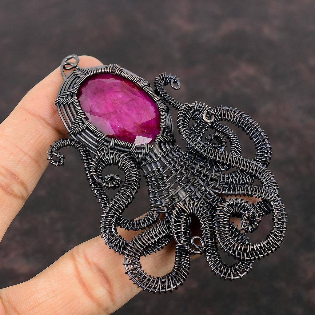 Кулон с ограненным кашмирским рубином, обернутый медной проволокой, кулон ручной работы из медной проволоки, обернутый драгоценным камнем, кулон в виде осьминога, подарок для мамы