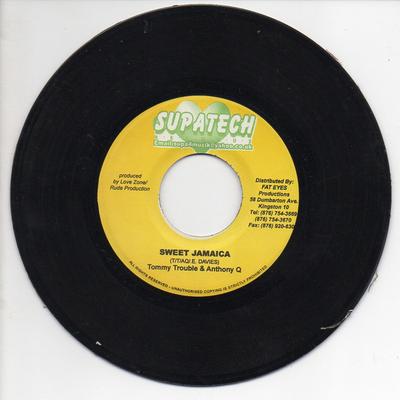 7-дюймовая пластинка TOMMY TROUBLE & ANTHONY QUE - Sweet Jamaica НЕТ Supatech Records Ямайка Регги, Ска и Даб Б/У