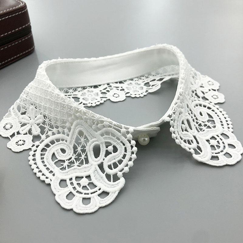 Lace Fake Collar Tie Women White Hollow Detachable Collar Lapel Shirt Blouse Top False Collar Woman Necklace Clothes Accessory