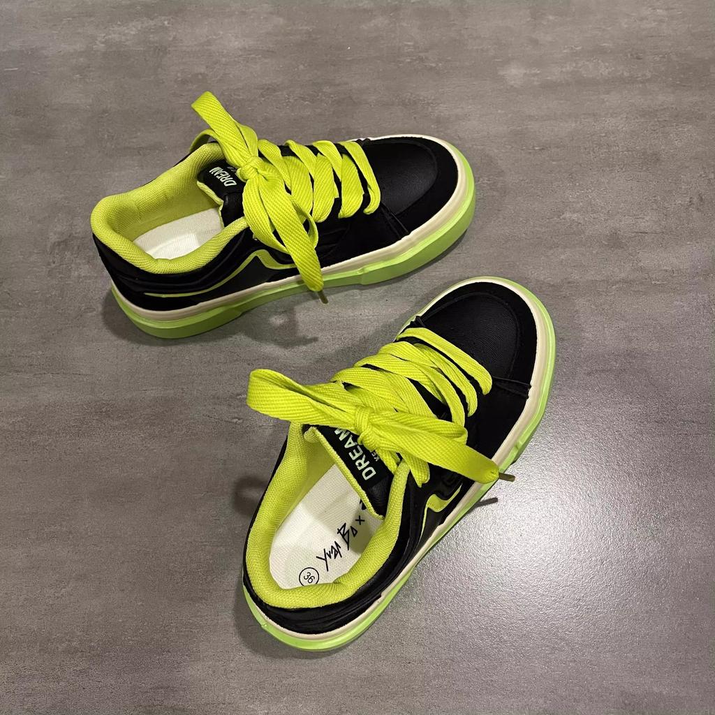 Niche Design Sense Casual Board Shoes Female Student 2025 New Trendy and Versatile Fashion Canvas Shoes Flat-soled Sports Shoes