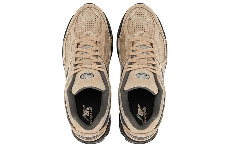 New Balance 2002R Driftwood Black M2002REG