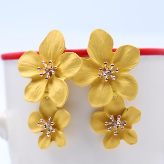 1 Pair Colorful Flower Stud Earrings Matte Bright Color Elegant Nonallergic Sweet Flower