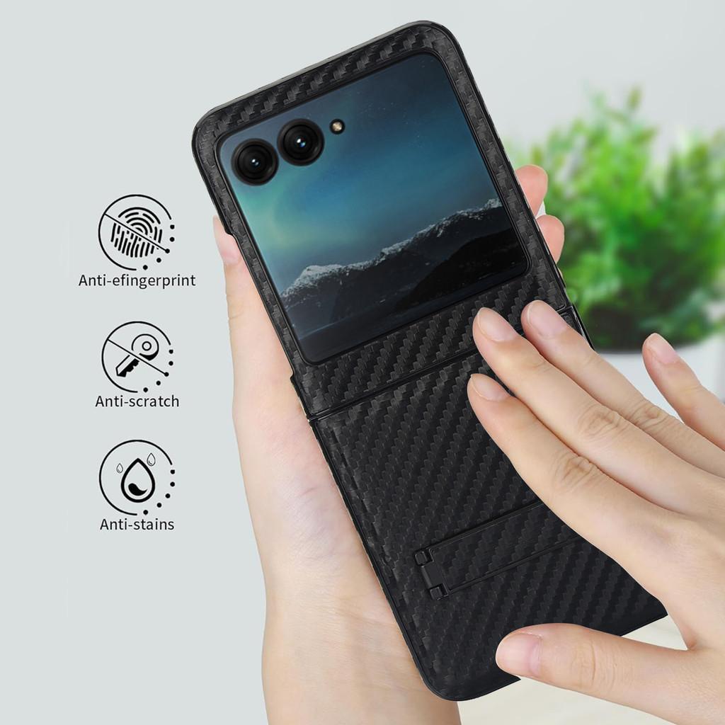 Luxury Carbon Fiber Texture Leather Phone Case for Motorola Moto Razr 40 Ultra Razr40 Built-in Stand Slim Protective Hard Cover