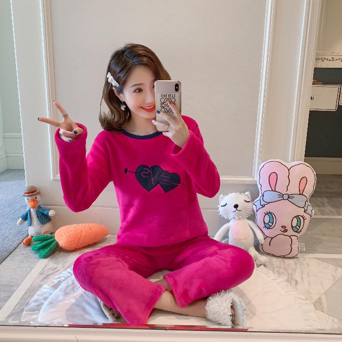 Women's Long-Sleeve Flannel Pajamas - Cute Cartoon Coral Fleece Set for Fall & Winter