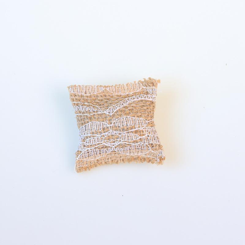 2Pcs 1/12 Mini Lace Pillow Sofa Cushion Living Room Decoration Dollhouse Simulation Decor Accessories