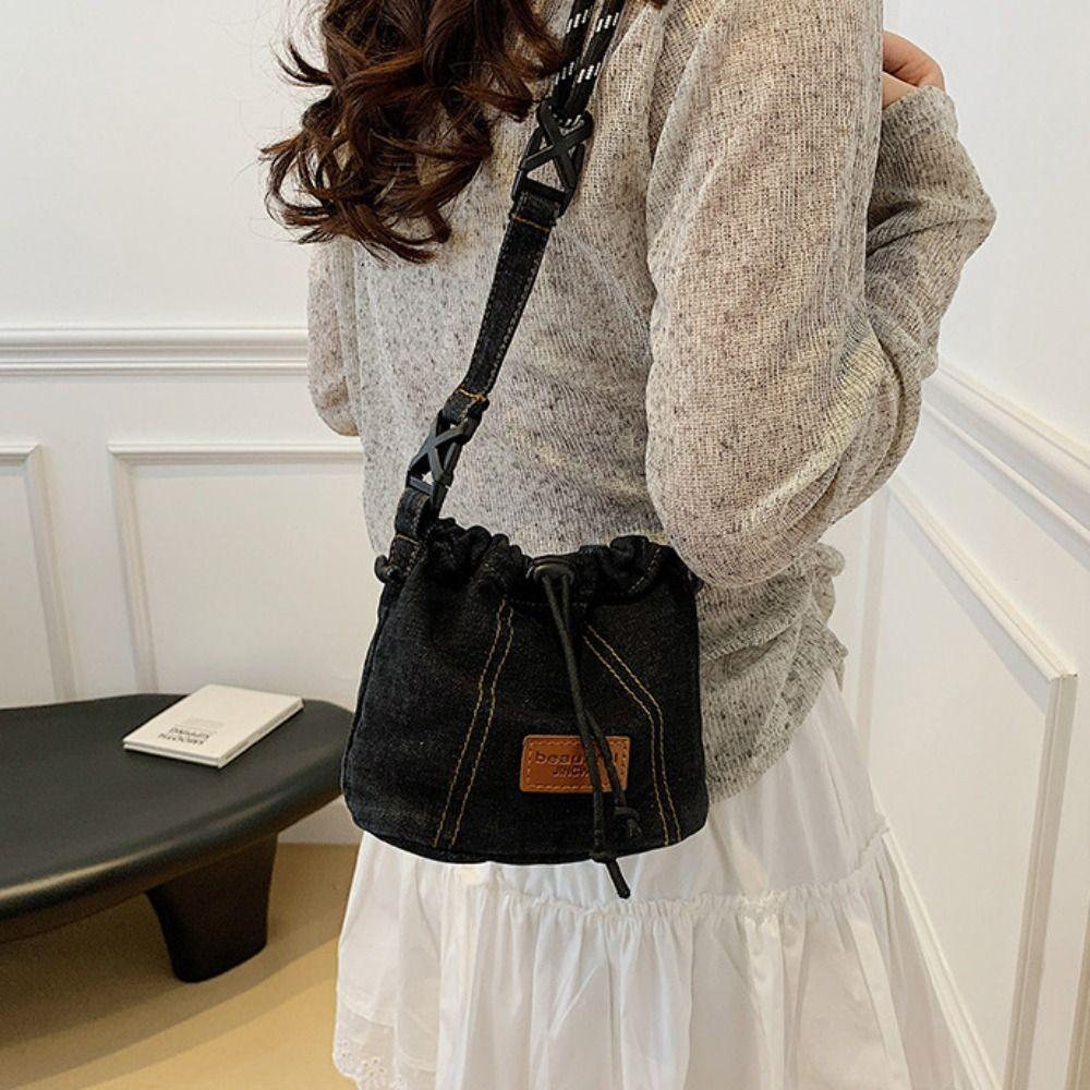 Vintage Denim Canvas Bag Large Capacity Jeans Shoulder Bag Casual Drawstring Crossbody Bag Outdoor