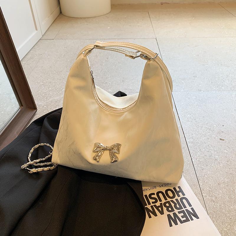 Повседневный мягкий женский рюкзак большой емкости, новый стильный рюкзак, модная вышитая бабочка, простая сумка-тоут на одно плечо