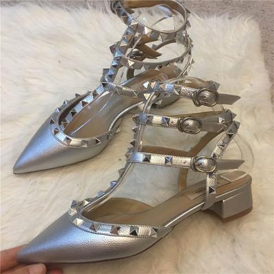 Роскошные высококачественные босоножки с заклепками на каблуках 2024 года из натуральной кожи, новые универсальные женские туфли на босых ногах со шнуровкой и квадратным каблуком