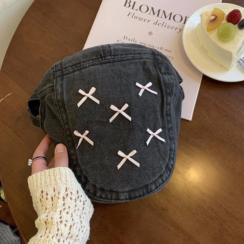 Cozy And Stylish Bow Tie Beret For Women Comfortably Warm All Year Round