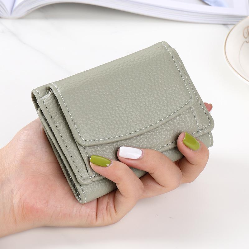 Korean Style Women's Short Tri-Fold Wallet: Large Capacity, Multi-Card Slot, Anti-Demagnetization.