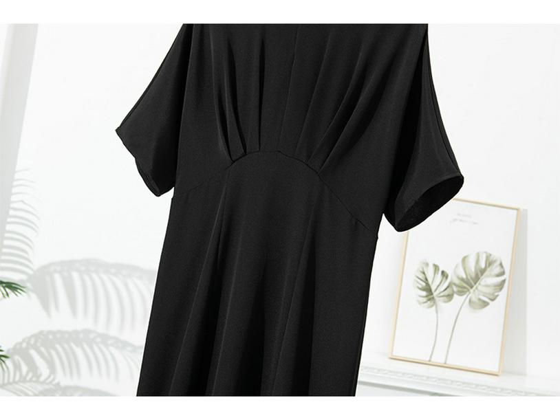 Women's Short Sleeve Real Silk Dress - Loose Fit, Solid Color, Round Neck, Long Length