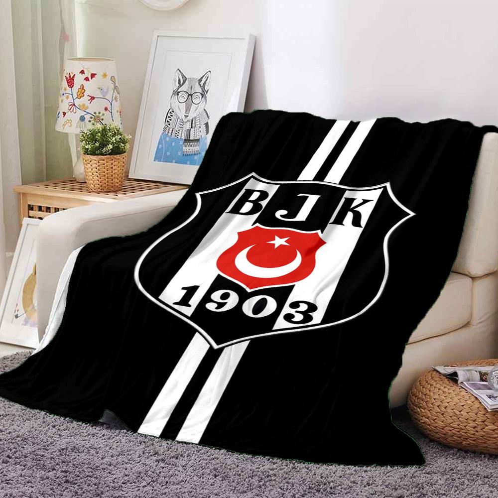 Football Club Emblem Stripe Print Flannel Throw Blanket, Sports Fan Soft Warm Blanket for Sofa Bed Couch Home Use