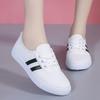 2025 Новые летние дышащие парусиновые туфли Женские белые туфли Модные и универсальные повседневные кроссовки Лоферы Женская обувь