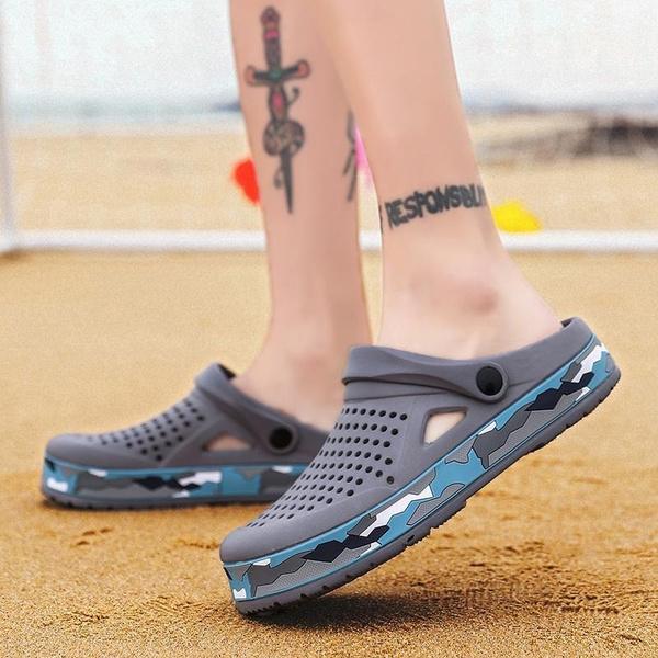 Fashion Clogs Men Sandals Casual Shoes EVA Lightweight Sandals Unisex Colorful Shoes for Women Summer Beach Slippers 36-45