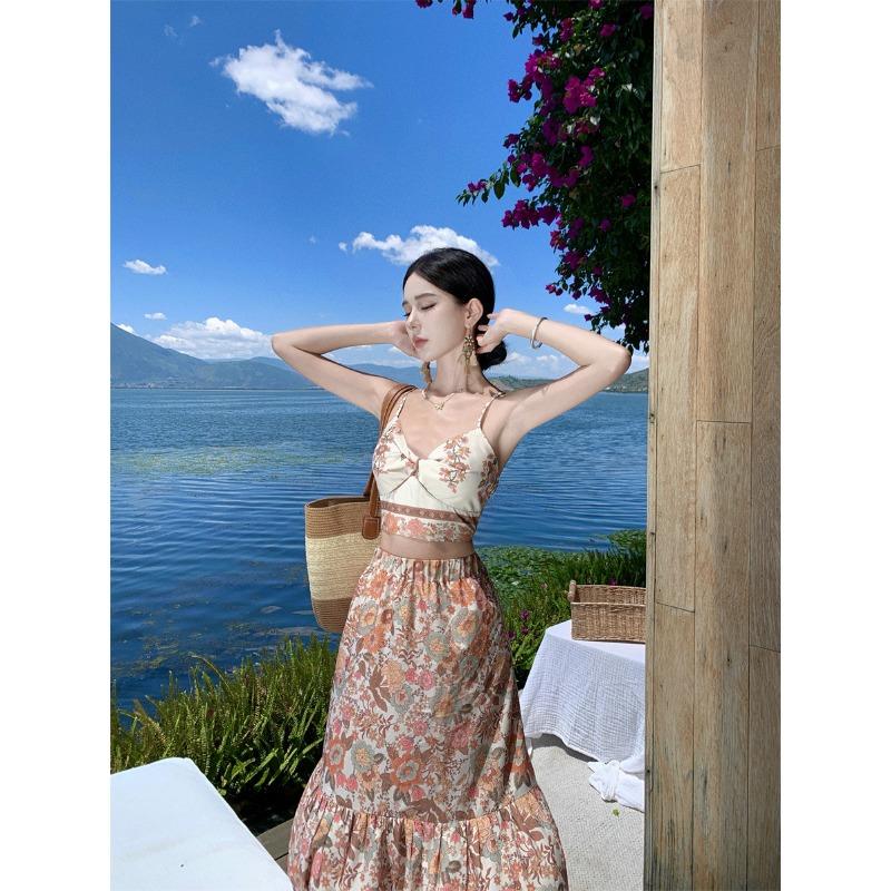 Women's Summer Temperament Camisole Tank Top Seaside Holiday Halter Skirt Set