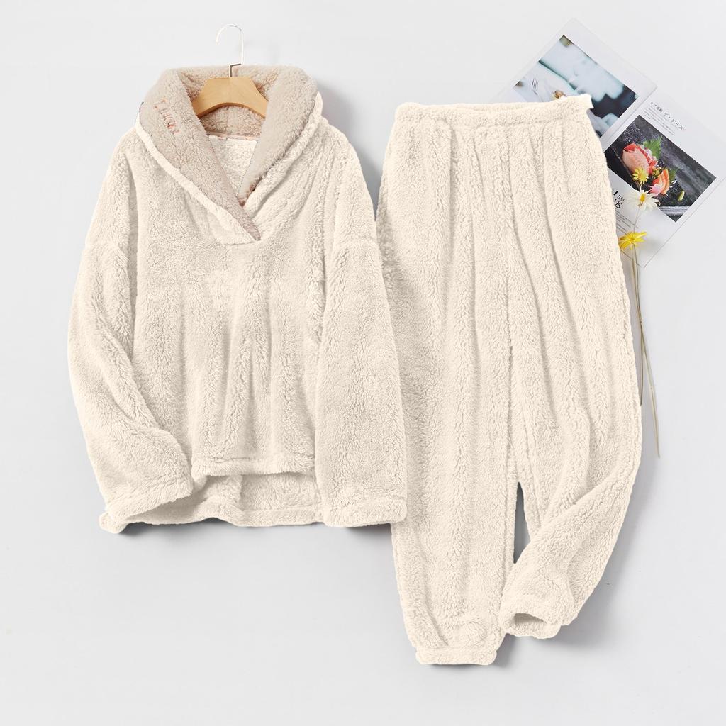 Ladies' Casual And Comfortable Round Neck Warm And Plush Home Clothes Cardigan Sleepwear And Pants Set
