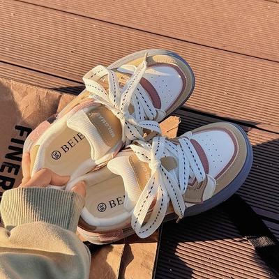 Осенняя женская обувь Кроссовки Новые туфли на платформе Белые туфли Универсальные нишевые спортивные кроссовки Мода