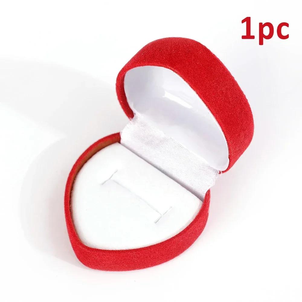 Флокирование Красные коробки для колец в форме сердца Ювелирные изделия Серьги Витрины Держатель Подарочная коробка Обручальное кольцо Коробка Прилавок Упаковка Кольца