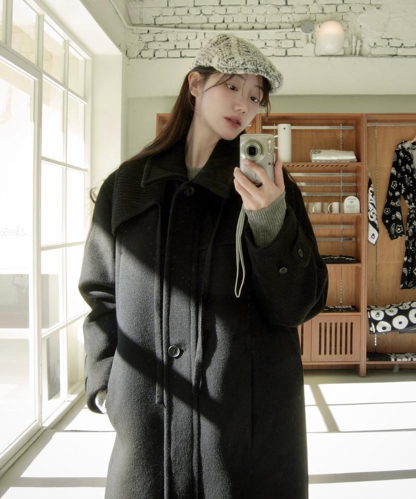 Ahwe Knit Collar Balmacaan Coat_Black