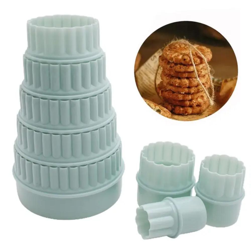 8pcs Plastic Round Cookie Cutters Wavy Pattern Cake Mould Dumpling Skin Cutter Dough