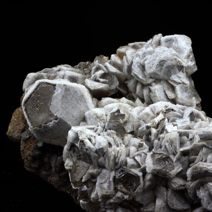 Pierres et Minéraux. Calcite. 724.5 ct. Les Bondons, Lozère, France.