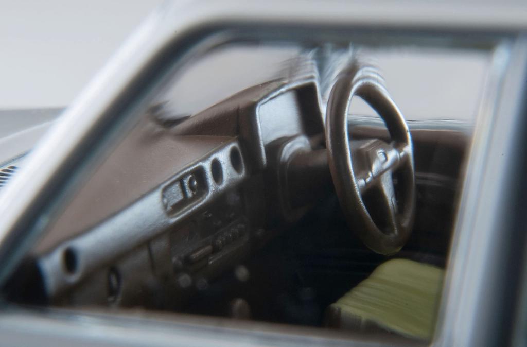 Tomica Limited Vintage Neo 164 LV-N279a Toyota Land Cruiser 60G Package White Finished Product 320326