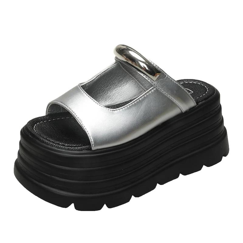 Модные 8 см Новые Летние Женские Шлепанцы Вьетнамки Женские Пляжные Блестящие Сандалии На Танкетке Обувь Черные Женские Уличные Шлепанцы на Высокой Платформе