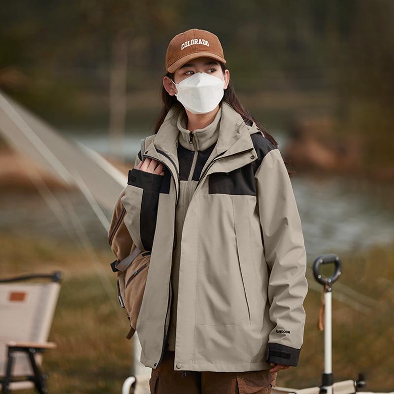 Three-in-one Windproof and Waterproof Outdoor Fishing and Mountaineering Jacket, Same Style for Men and Women