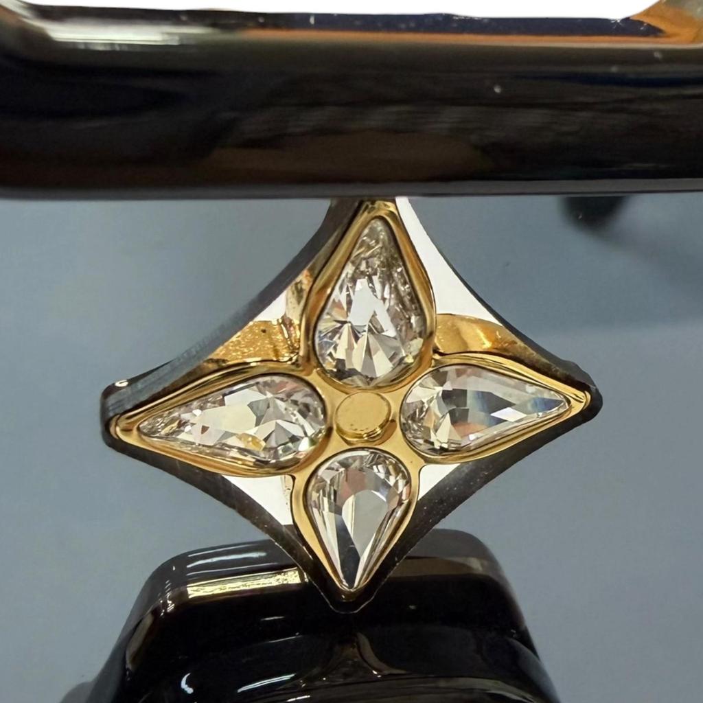 Отличные солнцезащитные очки LOUIS VUITTON Cyclone S Square черные мужские Б/У