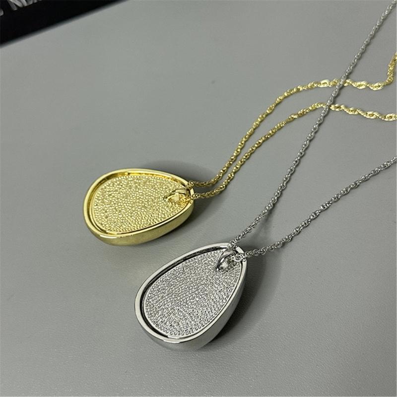 Chic Pendant Necklace with Smooth Waterdrop Charm Personalized Waterdrop Pendant Neck Jewelry Modern Neckchain Adornment