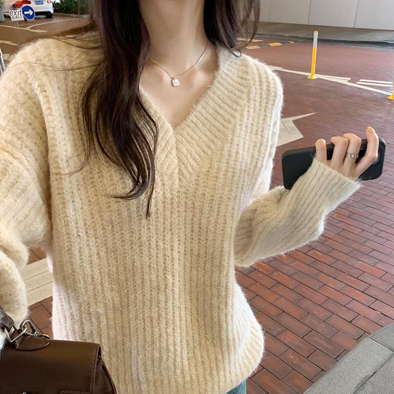 Women's Korean V-neck Sweater - New 2023 Loose Knit Top for Autumn and Winter