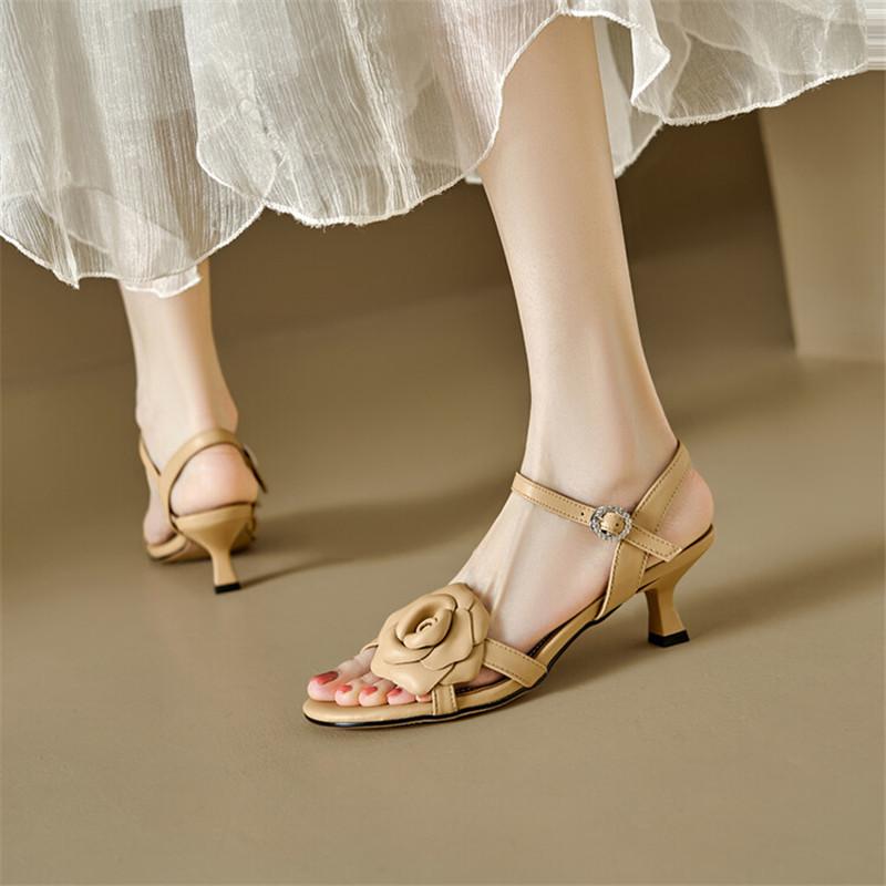 Модные Новые Летние Сандалии из Овчины Круглый Носок Сандалии на Высоком Каблуке Обувь для Женщин Zapatos Mujer Ручная Работа Сандалии с Камелией Женская Обувь