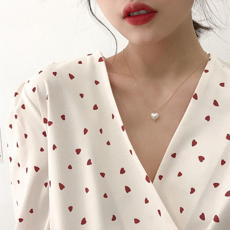 Japanese and Korean ins style simple temperament collarbone chain versatile neck chain couple gift, sweet girl love pearl necklace