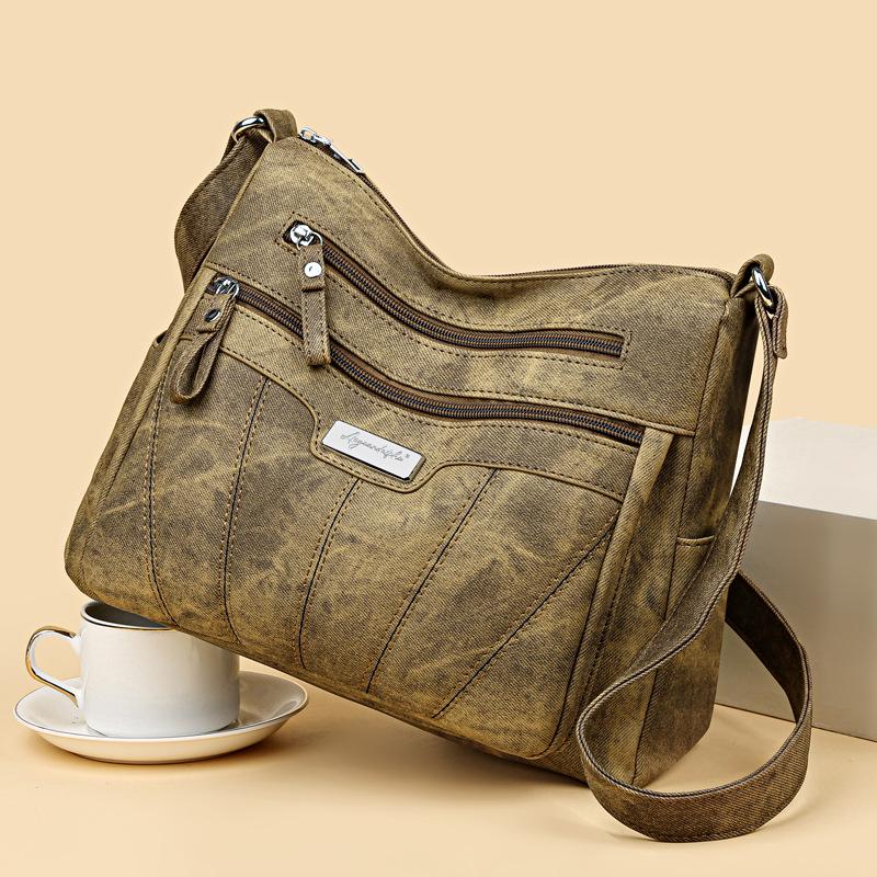 Сумка через плечо большой емкости из мягкой кожи для женщин. 2024. Новая модная и модная женская сумка среднего и пожилого возраста, сумка через плечо для матери.