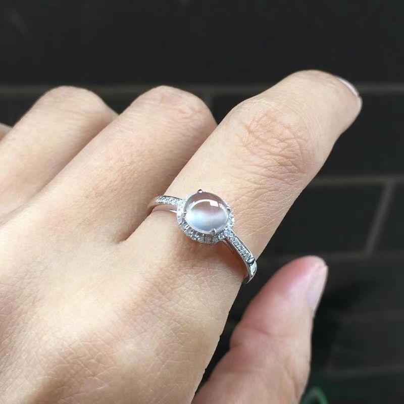 New in Natural Ice Chalcedony Round Rings for Women Silver 925 Inlaid Diamond Simple Sparkling Ring Classic Jewelry Gift