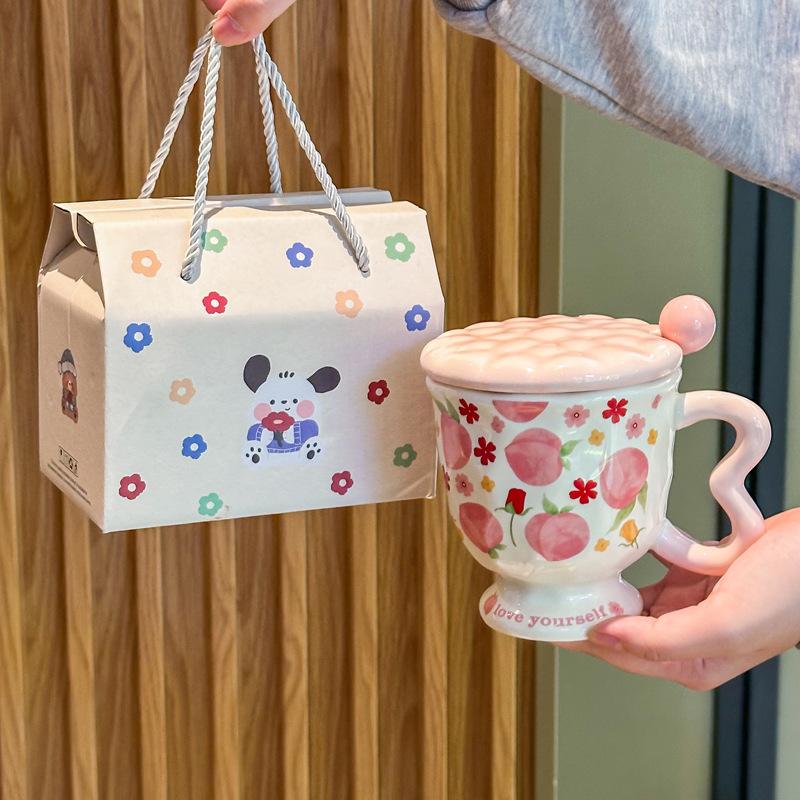 Керамическая кружка высокой ценности с крышкой и ложкой, милая кружка с фруктами для девочки, офисная кофейная кружка, подарок на день рождения