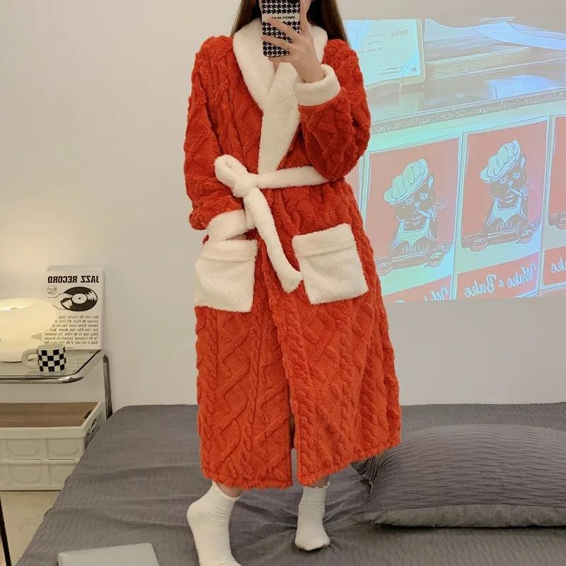 Зимняя усовершенствованная коралловая флисовая однотонная ночная рубашка утолщенная длинная модель M. Теплые свободные халаты большого размера для дома для женщин