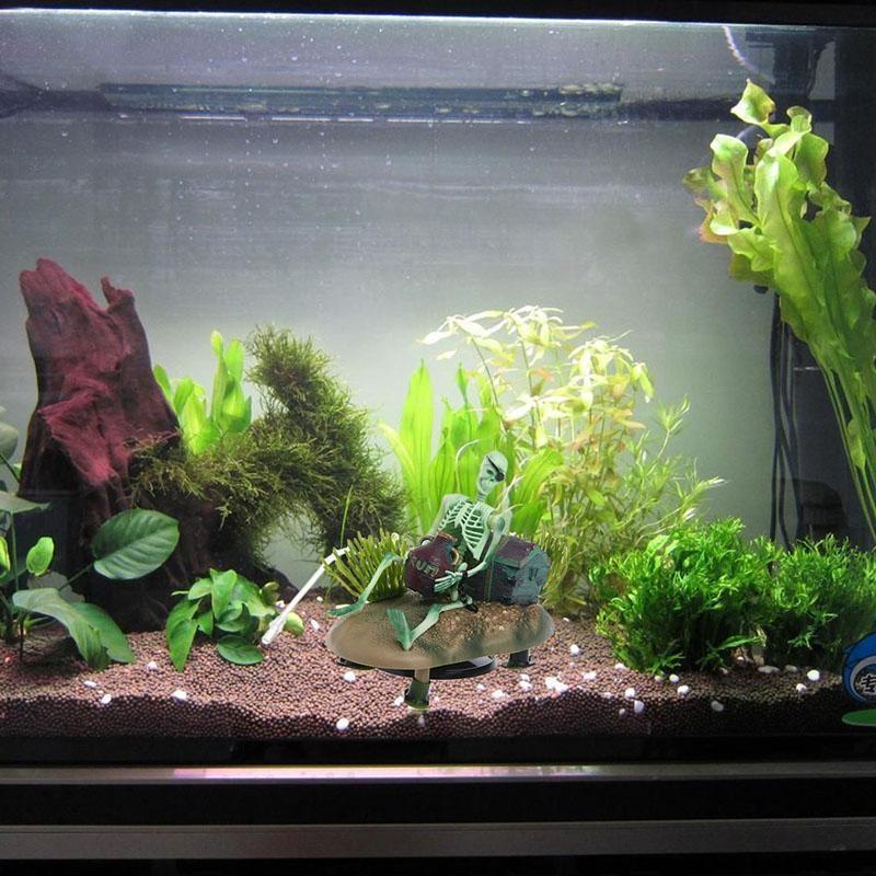 Aquarium Skull Decorations Small Skeleton Ornaments Fish for Tank Landscape Accessories with Air Hose