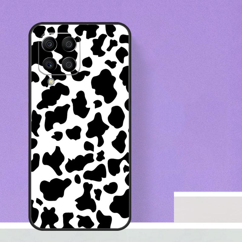 Белый черный коровий принт для Samsung Galaxy M55 M15 M13 M33 M53 M20 M30s M31s M12 M32 M52 M11 M51 M14 M34 M54 чехол