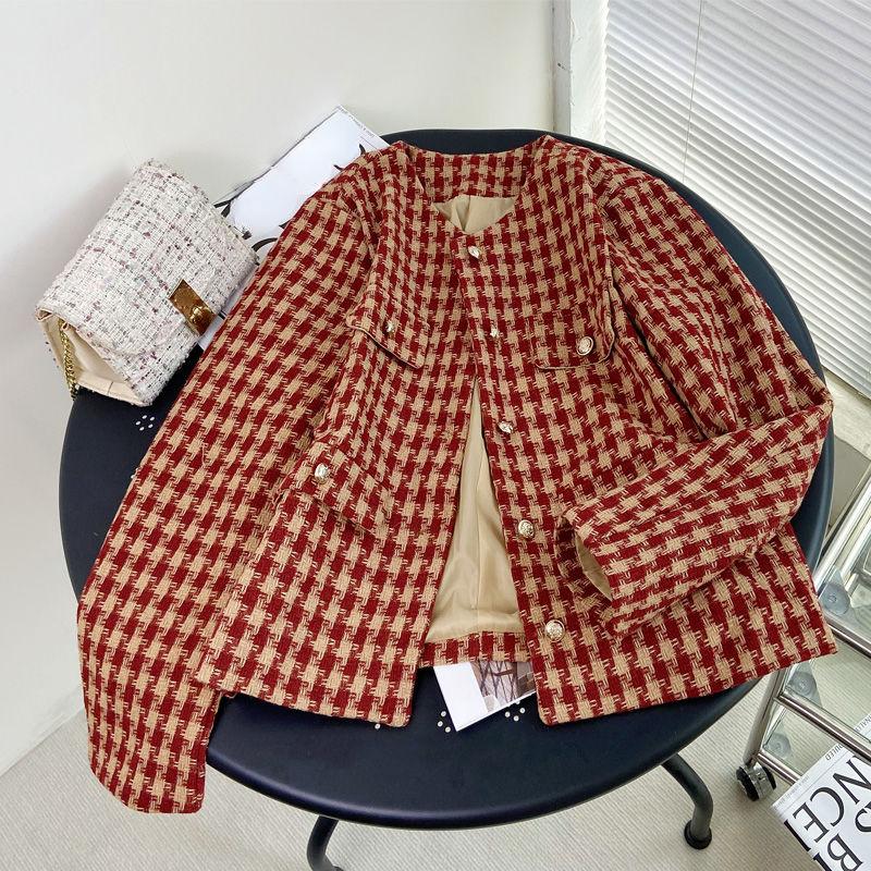 Клетчатый женский короткий пальто с длинными рукавами в корейском стиле в повседневном стиле