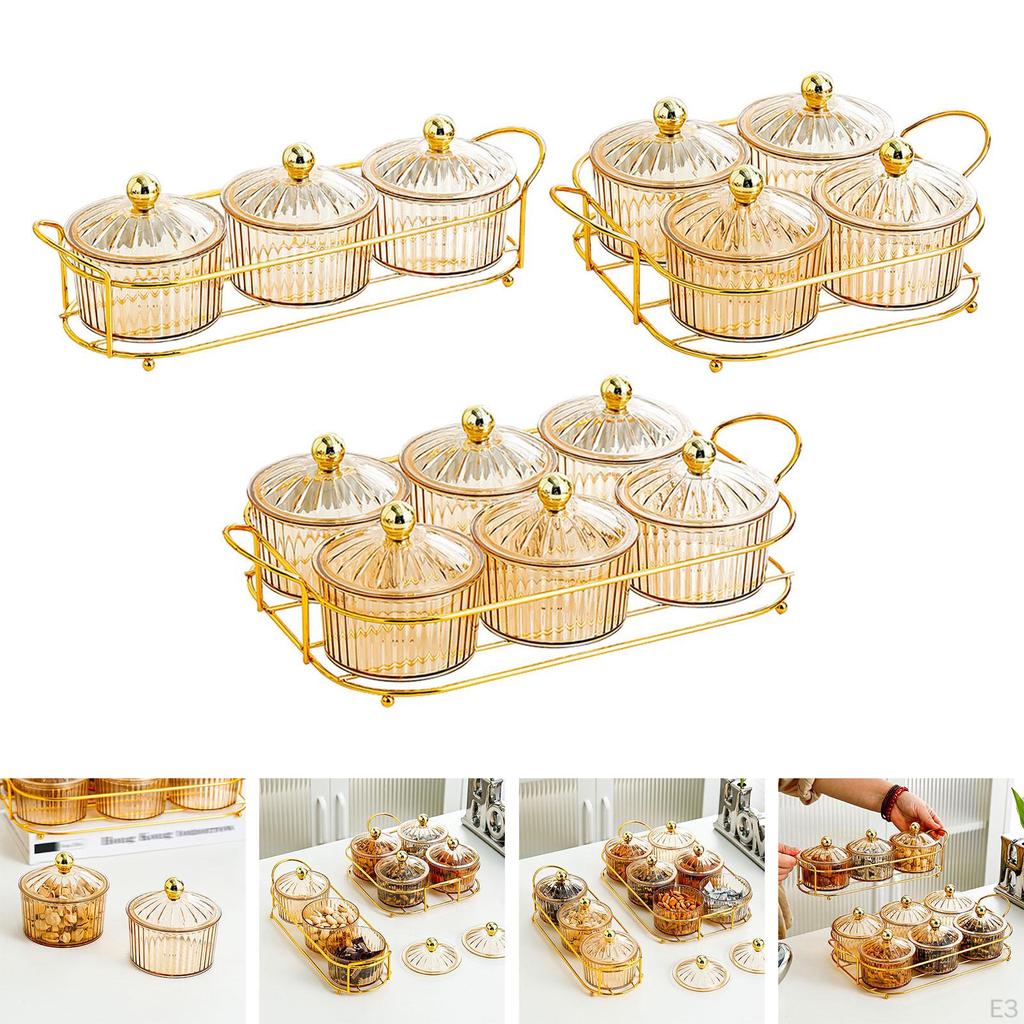 И набор ореховых тарелок для развлечения