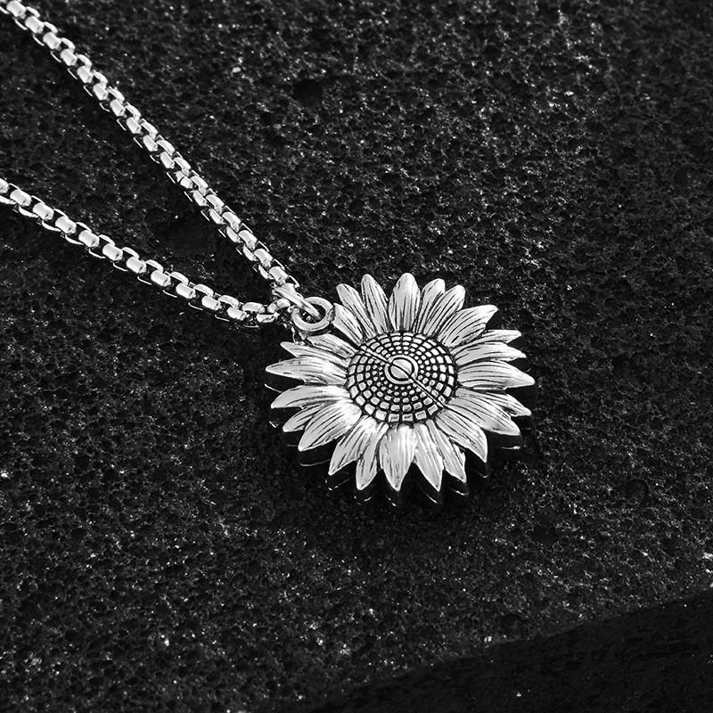 Retro Punk Style Sunflower Totem Necklace For Men Women Hip Hop Jewelry Accessory