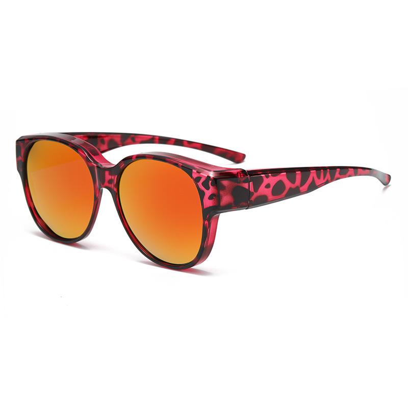 European & American Polarized Clip-on Sunglasses: Wear Over Prescription Glasses, Anti-UV, Trendy for Driving.