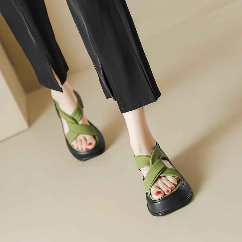 Платформенные сандалии женские летние белые зеленые римские туфли мягкая подошва универсальные с перекрестными ремешками туфли-маффины пляжная обувь