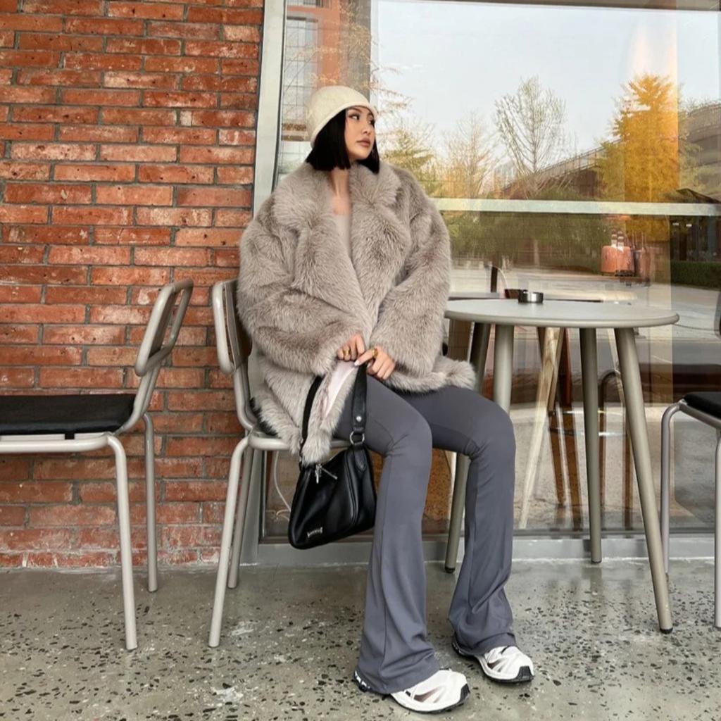 Fashionable Street Style Fox Fur Coat Loose Suit Collar Medium Long Imitation Fur Coat for Women Autumn-winter Fur Overcoat