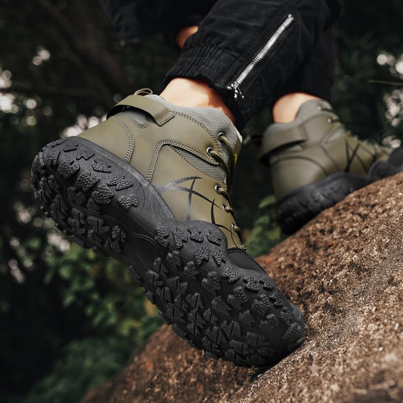 Men Hiking Shoes High Quality Anti-Slip Men Desert Boots Fashion High Top Sneakers Outdoor Wear-Resistant Men Work Safety Shoes