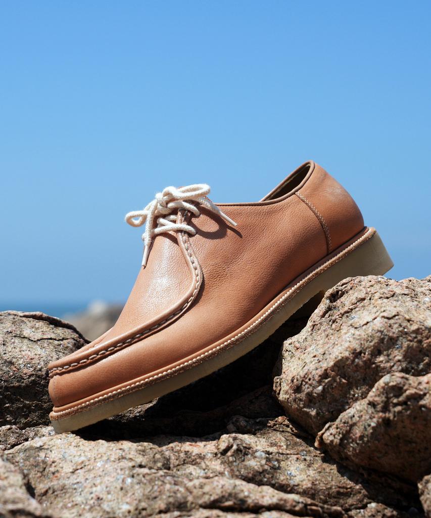 Custommood Cadiz Vegetable Tyrolean Derby Shoes (Indy Peach)