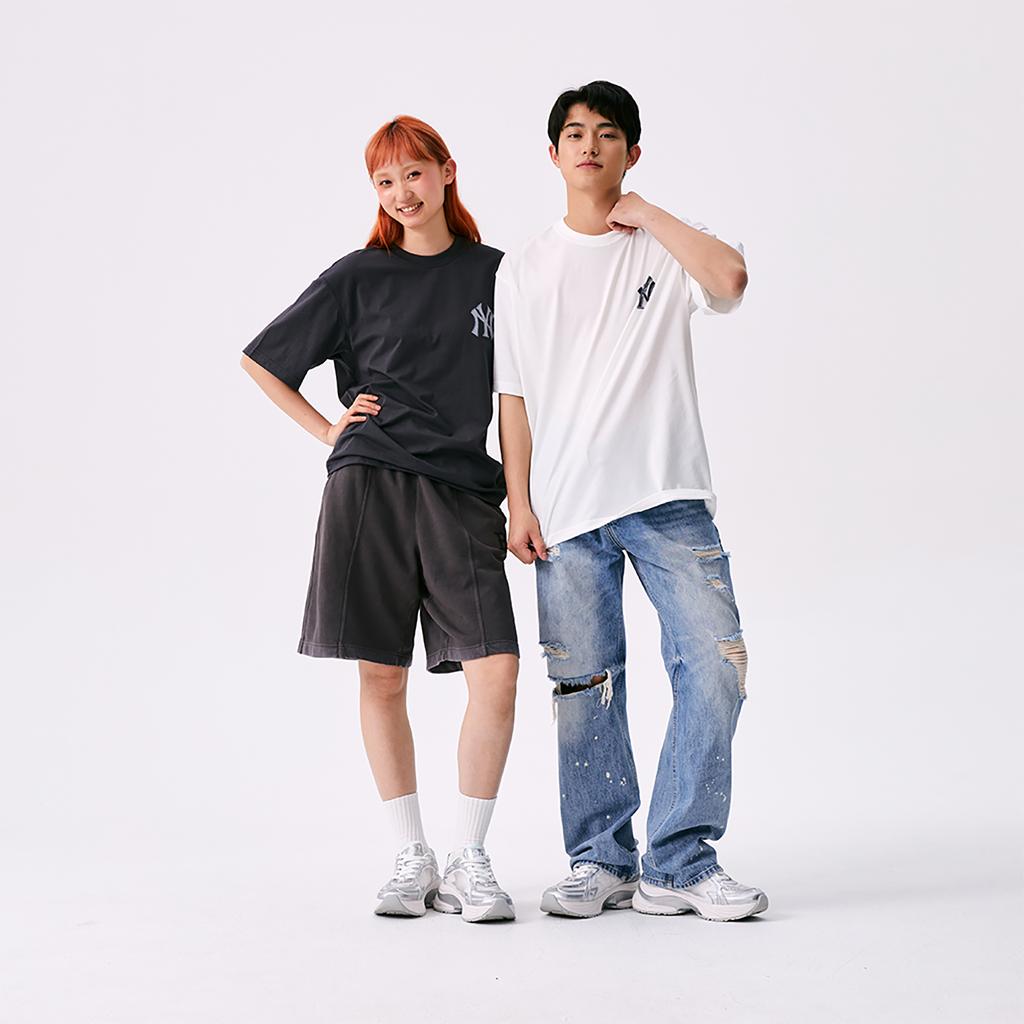 New MLB MONOGRAM Collection New York Yankees SS25 T Shirt Unisex Charcoal Gray 3ATSM1053-50CGS