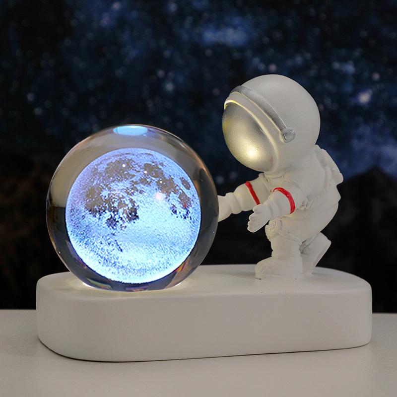 Cross-Border Astronaut Night Light: Starry Sky Crystal Ball with Luminous Base - Perfect Holiday Souvenir and Desktop Ornament.