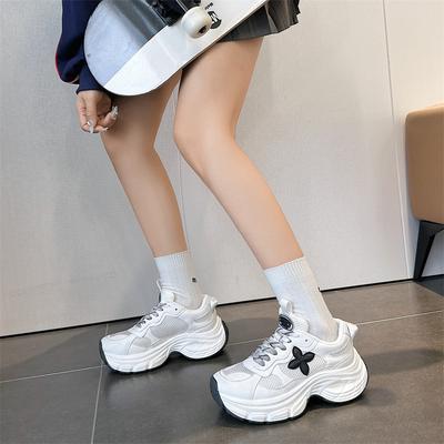 Женская обувь – Кроссовки